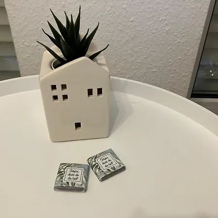 아파트 Ferienwohnung-ludwigsburg-city *